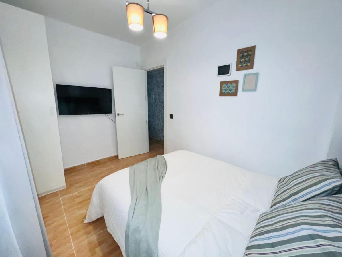 Holidays2Malaga 2 Bedroom Armengual De La Mota Close Shopping Center Exterior foto